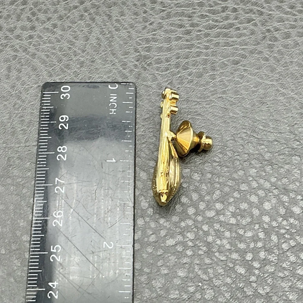 Mandolin Lute Guitar Lapel Pin Tie Tack Gold Tone Music Instrument Unisex 1.5